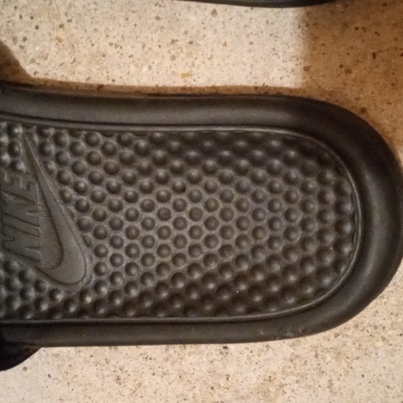 Nike Sandals - Picture 4 of 7